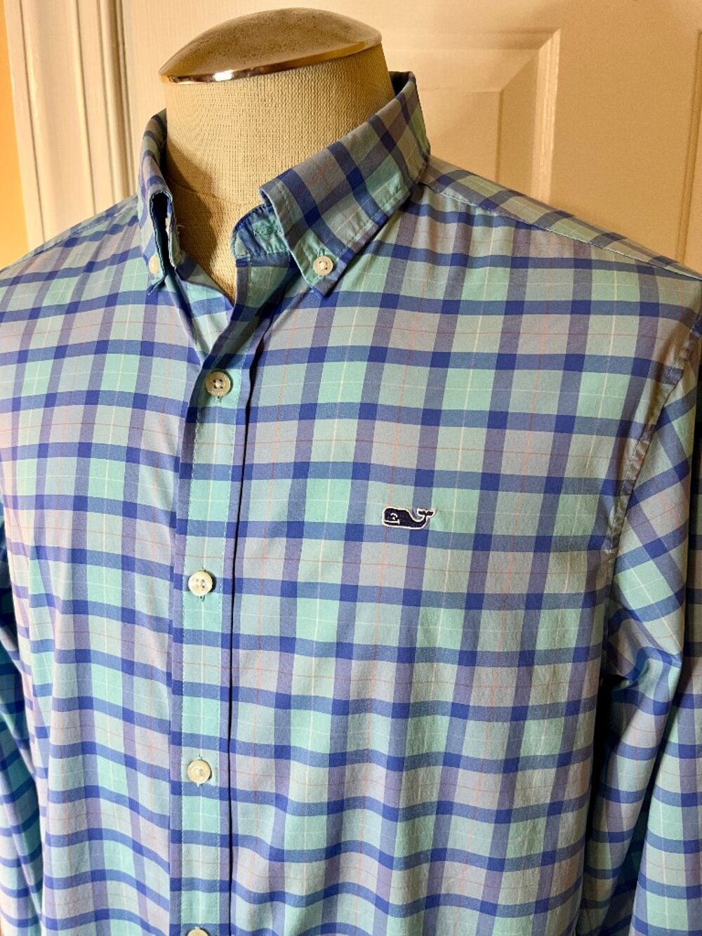 Vineyard Vines Performance Classic Fit Blue Plaid Button Down Shirt Size MEDIUM - Picture 3 of 3